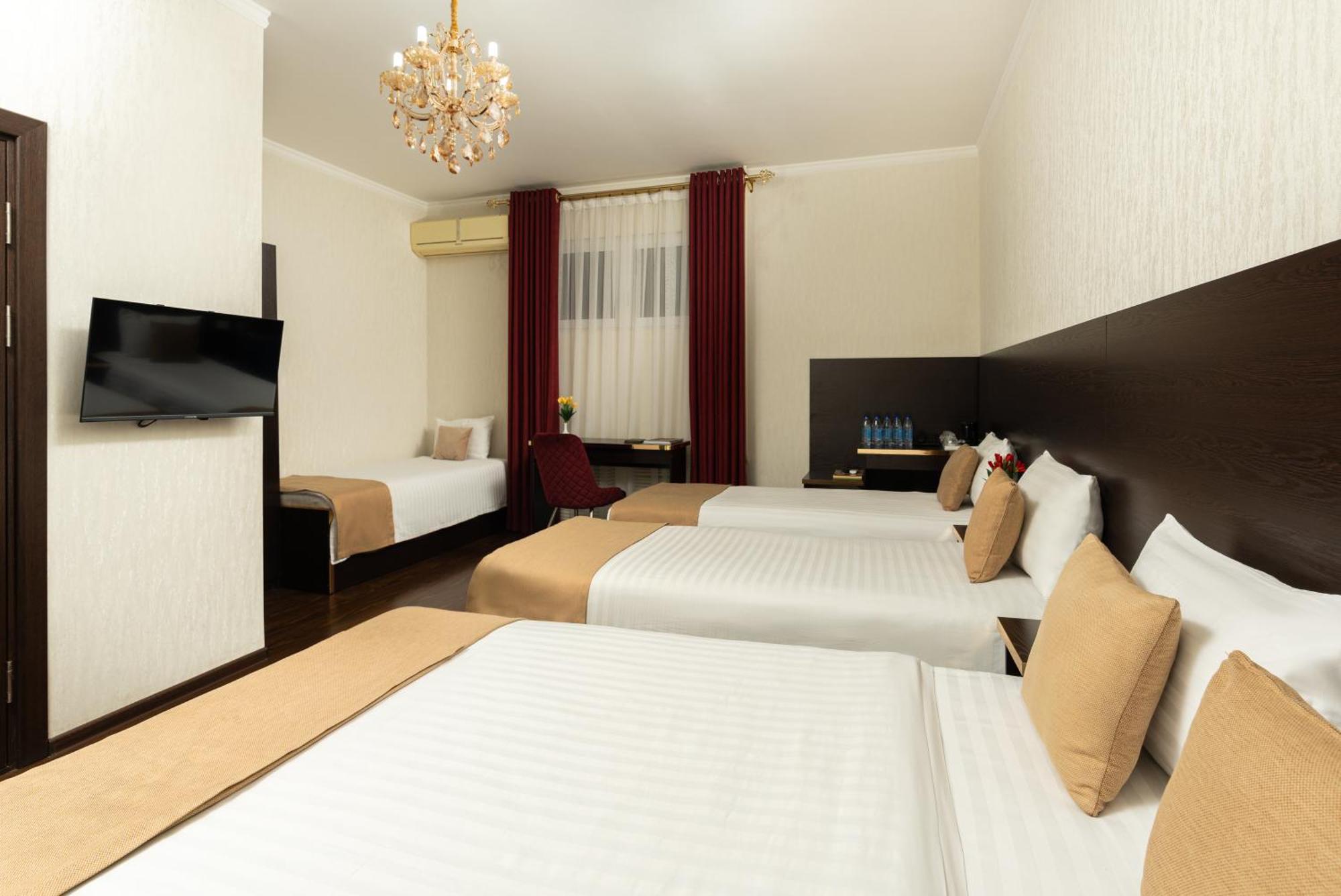 Shoxjahon Hotel - 600 Mbps Internet طشقند الغرفة الصورة