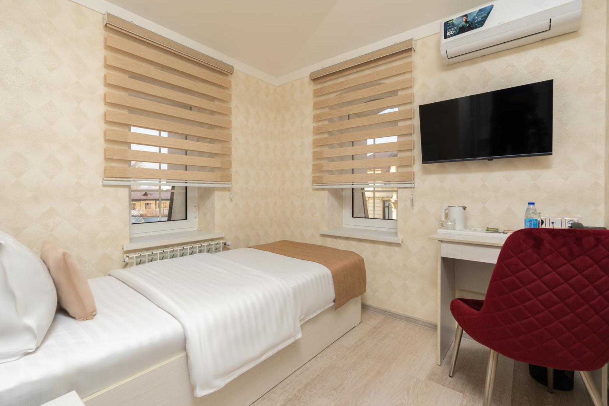 Shoxjahon Hotel - 600 Mbps Internet طشقند الغرفة الصورة
